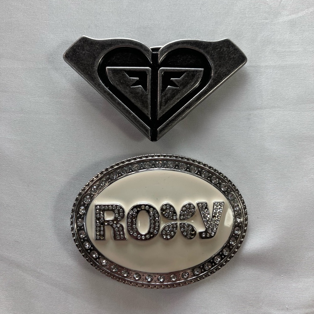 Vintage Y2K Roxy Belt Buckle Lot White Enamel Rhinestone Oval Metal Heart Wave